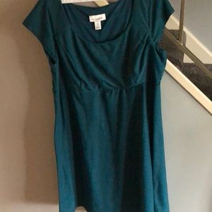 MotherhoodMaternity emerald green cap sleeve dress